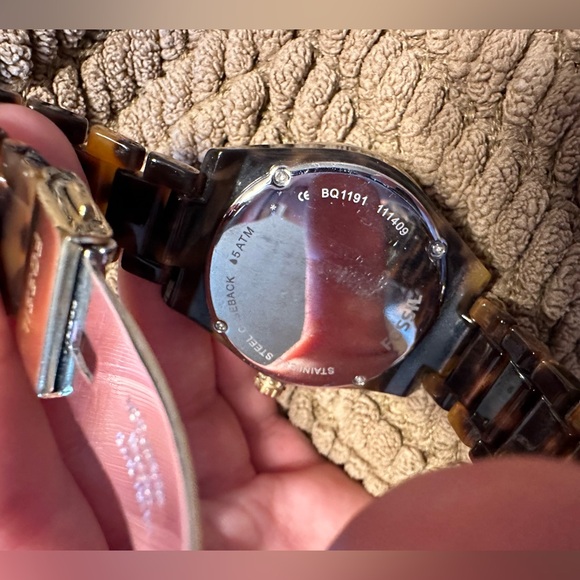 Fossil tortoise shell watch - Picture 2 of 4